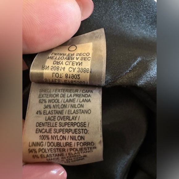 Elie Tahari Black Lace Dress Size 10 - Picture 6 of 9